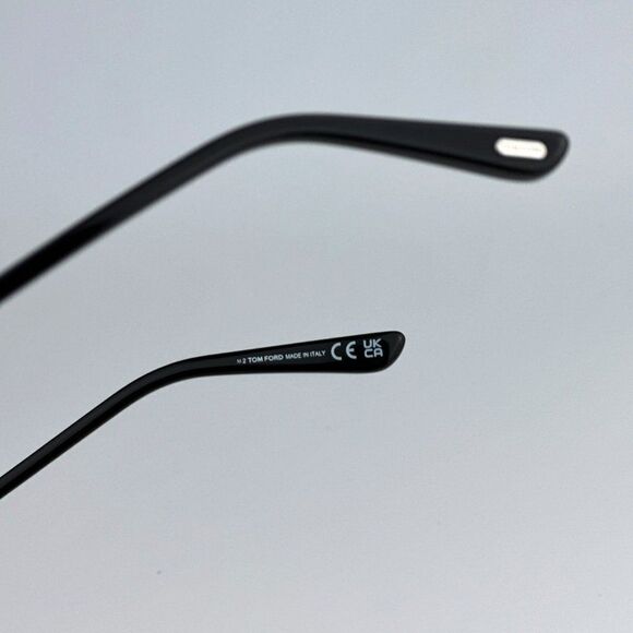 NEW Tom Ford FT0821/S KIRA 01D Black Polarized Gradient Cat Eye Women Sunglasses - Picture 10 of 13